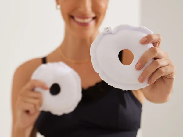 Par de rosquinhas de amamentação para aliviar dor e sensibilidade nos seios