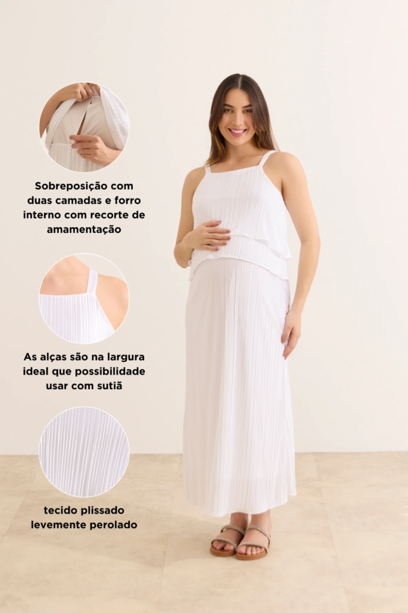 Vestido branco plissado para gestante e amamentação com sobreposição em camadas, tecido leve e elegante para festas, ensaio e pós-parto.